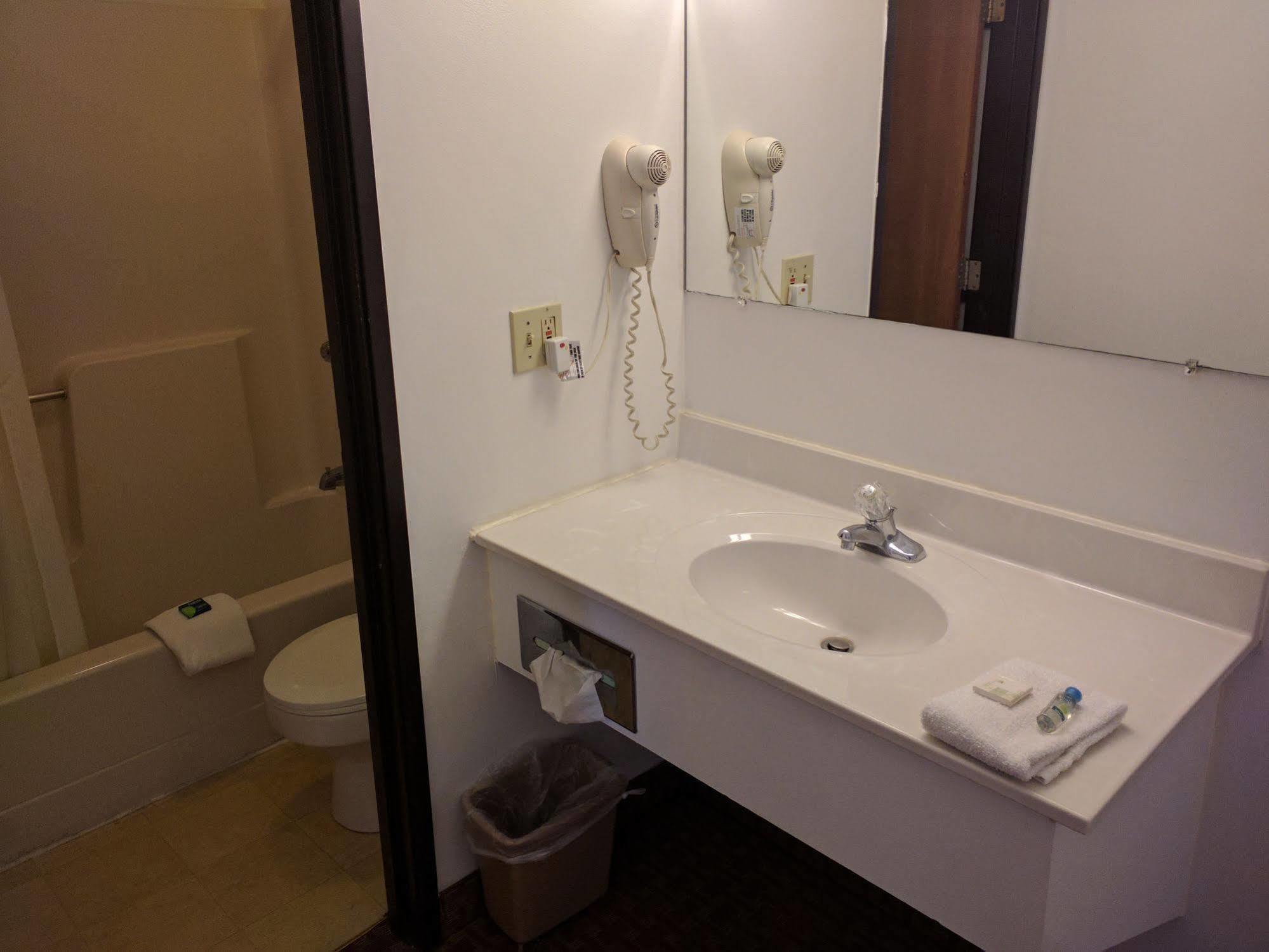 Value Inn Harrisburg-York Valley Green Esterno foto